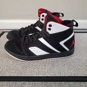 Jordan Flight Legend red/black/white